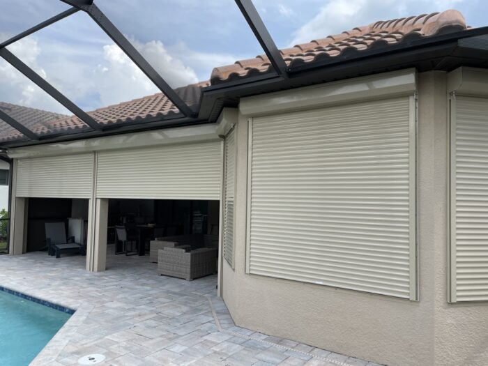 Hurricane-rated aluminum slats with impact-resistant construction